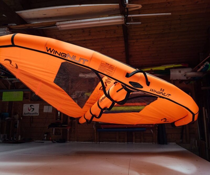 Alternative view of LOFT SAILS  WINGNUT WING FOILING MADE EASY